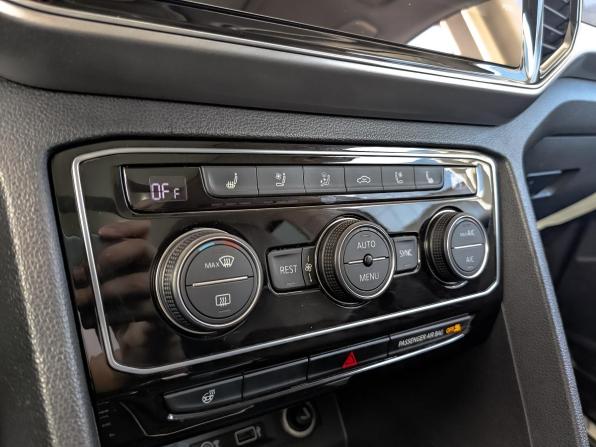 Volkswagen Tiguan II Рестайлинг с пробегом 2021 года, цена 2 545 000 рублей, 79435 км, внедорожник, Автокод Объявления