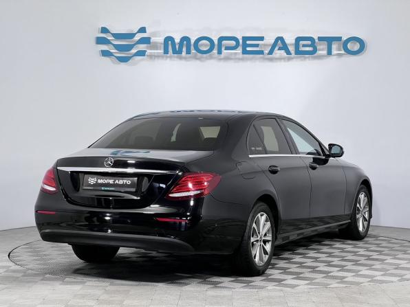 Mercedes-Benz E-Класс V (W213 S213 C238) с пробегом 2018 года, цена 2 100 000 рублей, 239822 км, седан, Автокод Объявления
