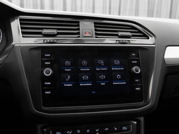 Volkswagen Tiguan II с пробегом 2018 года, цена 1 480 000 рублей, 207135 км, внедорожник, Автокод Объявления