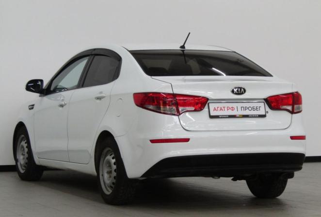 Kia Rio III Рестайлинг с пробегом 2016 года, цена 805 000 рублей, 118941 км, седан, Автокод Объявления