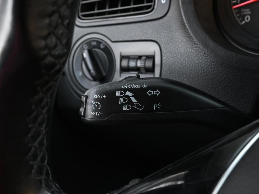 Volkswagen Polo V Рестайлинг Волгоград  - изображение 16