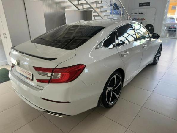 Honda Accord X с пробегом 2018 года, цена 2 080 000 рублей, 118000 км, седан, Автокод Объявления