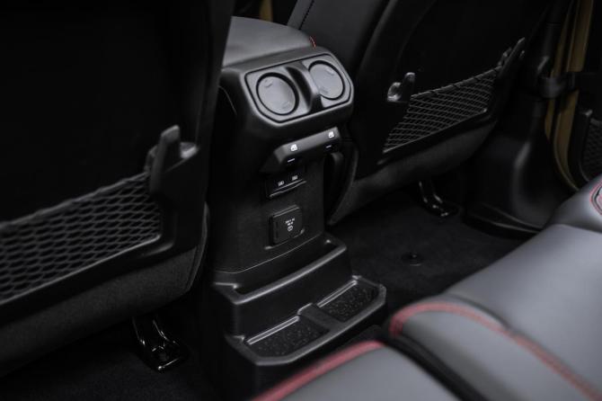 Новый Jeep Wrangler IV (JL) Рестайлинг 2025 года, цена 7 400 000 рублей, внедорожник, Автокод Объявления