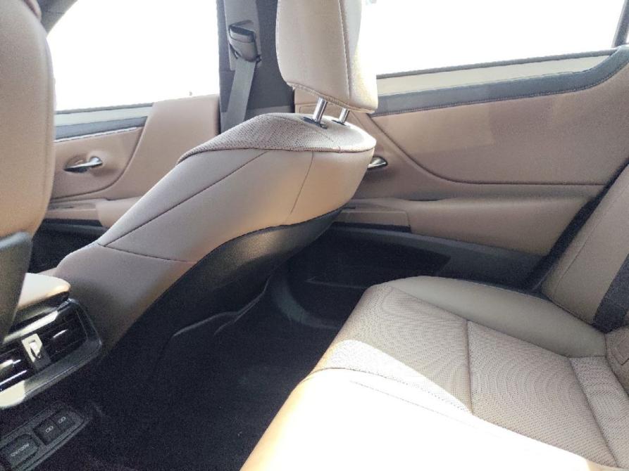 Lexus ES VII Рестайлинг 2 Самара  - изображение 14