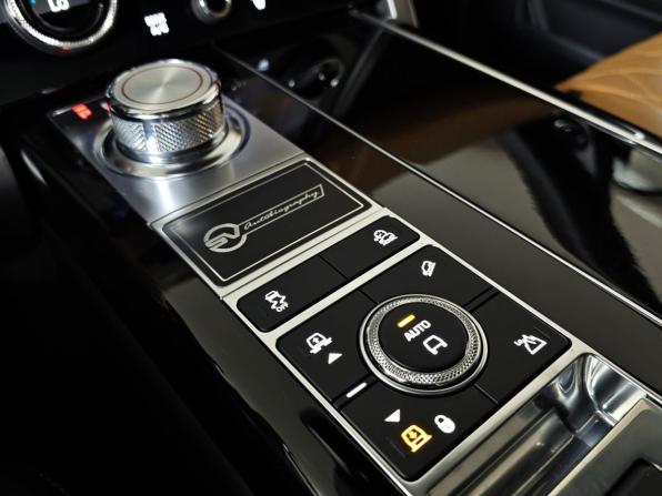 Land Rover Range Rover IV Рестайлинг с пробегом 2019 года, цена 9 900 000 рублей, 83099 км, внедорожник, Автокод Объявления