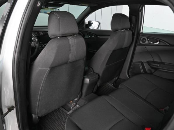 Honda Civic X Рестайлинг с пробегом 2019 года, цена 1 960 000 рублей, 97674 км, хэтчбек, Автокод Объявления