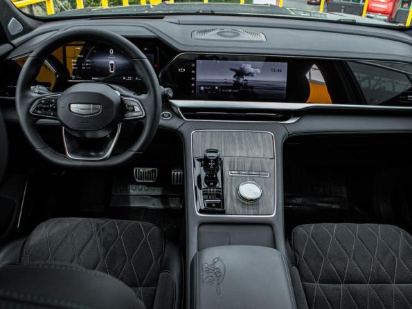 Geely Monjaro I Рестайлинг с пробегом 2025 года, цена 3 520 000 рублей, 27680 км, внедорожник, Автокод Объявления