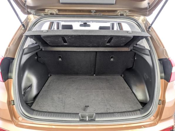 Hyundai Creta I с пробегом 2017 года, цена 1 400 000 рублей, 143052 км, внедорожник, Автокод Объявления