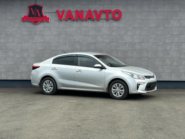 Kia Rio IV с пробегом 2018 года, цена 1 390 000 рублей, 78921 км, седан, Автокод Объявления