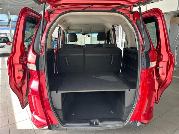 Honda Freed II с пробегом 2018 года, цена 1 610 000 рублей, 67117 км, компактвэн, Автокод Объявления