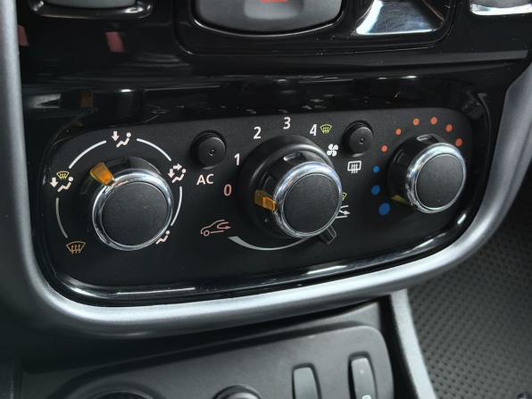 Renault Duster I с пробегом 2012 года, цена 825 000 рублей, 198446 км, внедорожник, Автокод Объявления