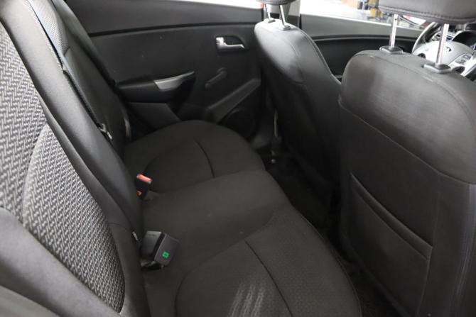 Kia Rio III Рестайлинг с пробегом 2015 года, цена 1 299 990 рублей, 34717 км, седан, Автокод Объявления
