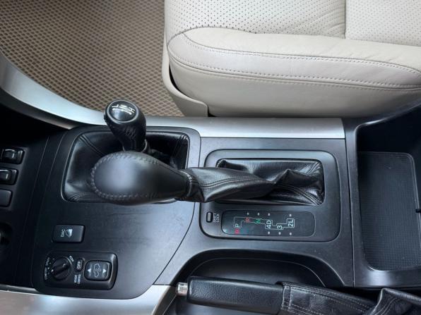 Toyota Land Cruiser Prado 120 Series с пробегом 2006 года, цена 2 000 000 рублей, 300000 км, внедорожник, Автокод Объявления