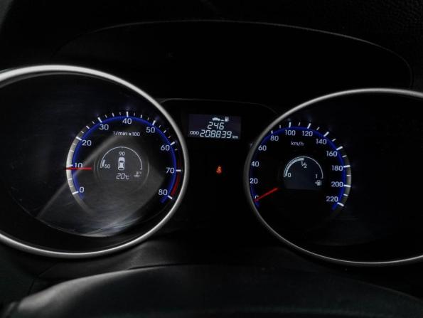 Hyundai ix35 I Рестайлинг с пробегом 2015 года, цена 1 399 000 рублей, 208838 км, внедорожник, Автокод Объявления