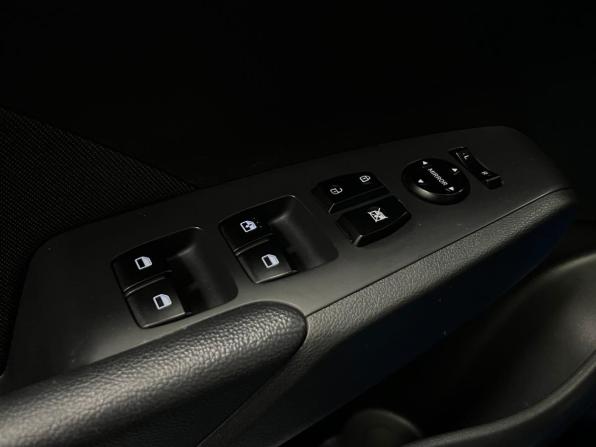 Hyundai Solaris II Рестайлинг с пробегом 2022 года, цена 1 600 000 рублей, 74115 км, седан, Автокод Объявления