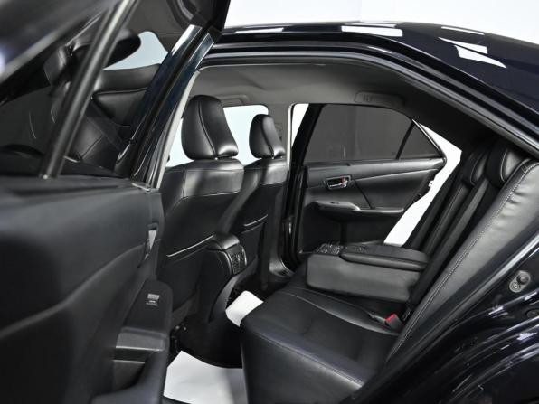 Toyota Camry VII (XV50) Рестайлинг с пробегом 2015 года, цена 1 949 000 рублей, 146000 км, седан, Автокод Объявления
