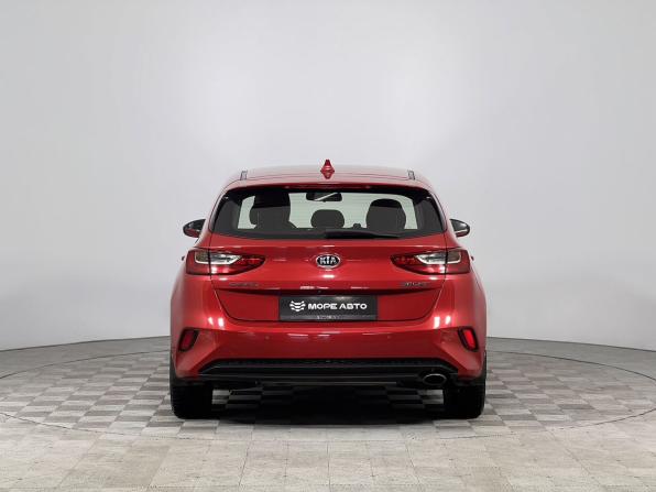 Kia Ceed III с пробегом 2018 года, цена 1 650 000 рублей, 95890 км, хэтчбек, Автокод Объявления
