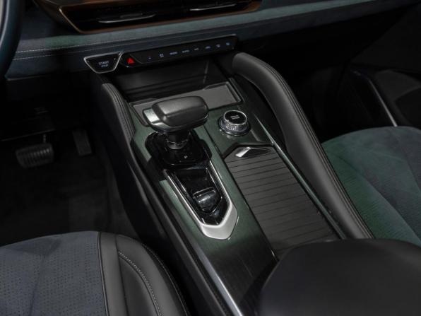 Geely Monjaro I с пробегом 2023 года, цена 3 390 000 рублей, 36730 км, внедорожник, Автокод Объявления