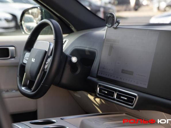 Li Auto (Lixiang) L7 I Рестайлинг с пробегом 2025 года, цена 7 388 000 рублей, 32890 км, внедорожник, Автокод Объявления