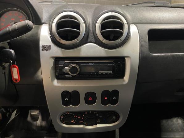Renault Logan I Рестайлинг с пробегом 2012 года, цена 270 000 рублей, 322895 км, седан, Автокод Объявления