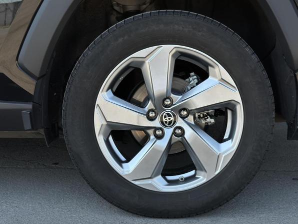 Toyota RAV4 V (XA50) с пробегом 2021 года, цена 3 715 000 рублей, 94887 км, внедорожник, Автокод Объявления