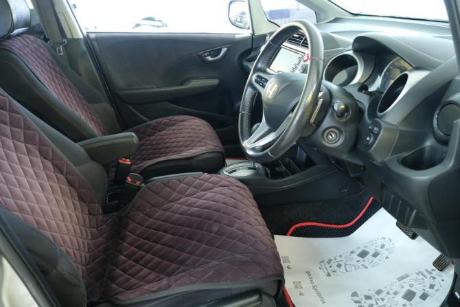 Honda Fit II с пробегом 2009 года, цена 799 000 рублей, 225000 км, хэтчбек, Автокод Объявления