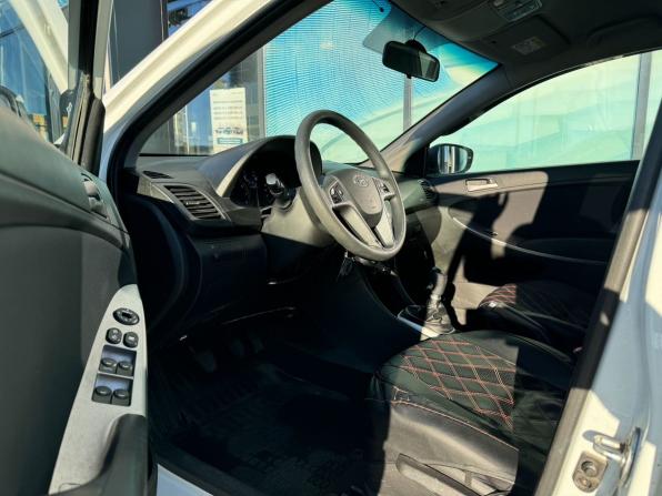 Hyundai Solaris I Рестайлинг с пробегом 2015 года, цена 664 000 рублей, 147866 км, седан, Автокод Объявления
