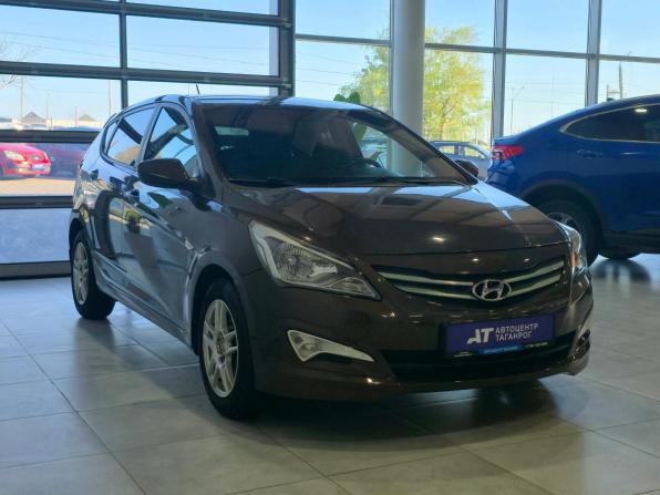 Hyundai Solaris I Рестайлинг с пробегом 2015 года, цена 1 299 000 рублей, 63000 км, хэтчбек, Автокод Объявления