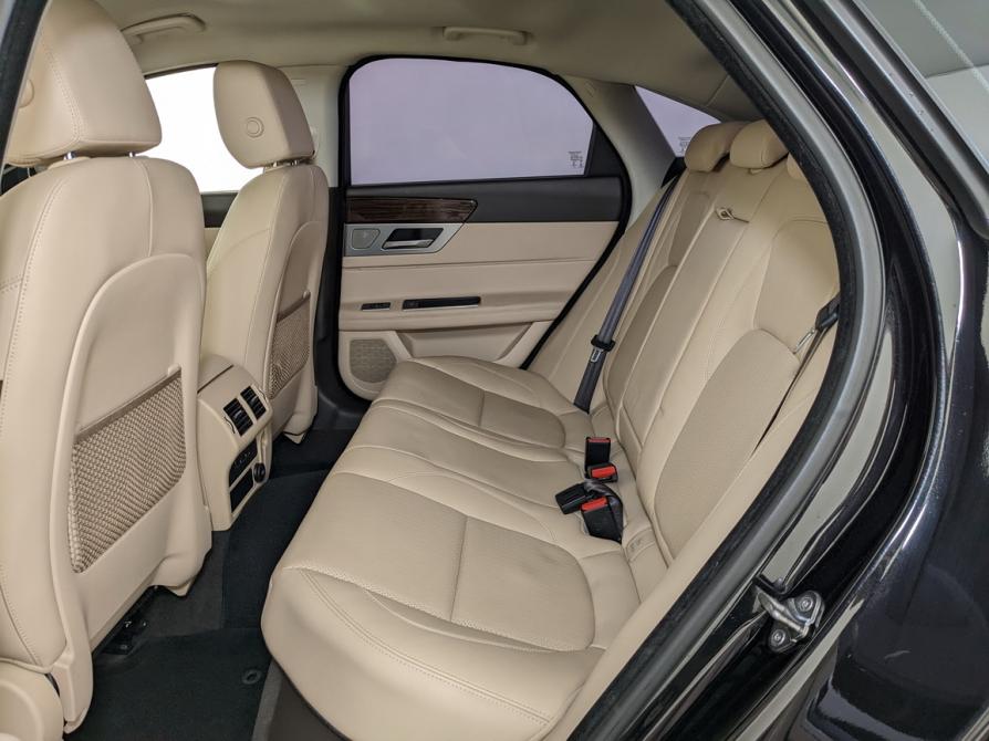 Jaguar XF II Москва  - изображение 12