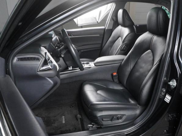 Toyota Camry VIII (XV70) Рестайлинг с пробегом 2023 года, цена 3 490 000 рублей, 40267 км, седан, Автокод Объявления