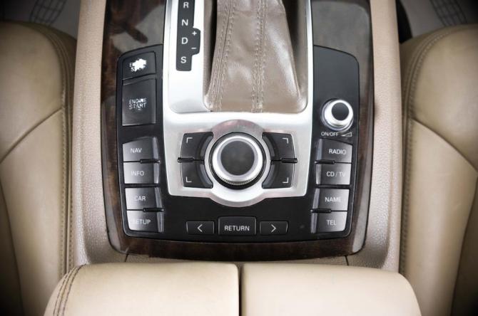 Audi Q7 I (4L) с пробегом 2006 года, цена 1 399 000 рублей, 195654 км, внедорожник, Автокод Объявления