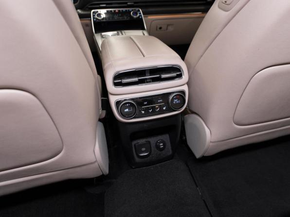 Genesis GV80 I с пробегом 2021 года, цена 5 400 000 рублей, 83500 км, внедорожник, Автокод Объявления