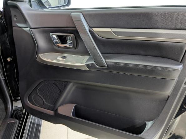 Mitsubishi Pajero IV Рестайлинг 1 с пробегом 2011 года, цена 1 990 000 рублей, 170599 км, внедорожник, Автокод Объявления