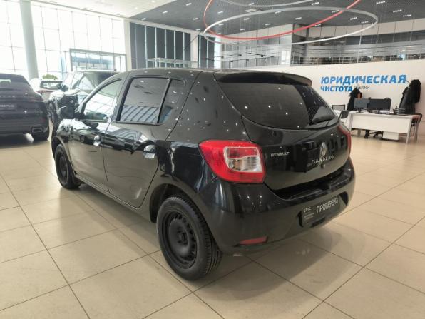 Renault Sandero II с пробегом 2018 года, цена 780 000 рублей, 175001 км, хэтчбек, Автокод Объявления