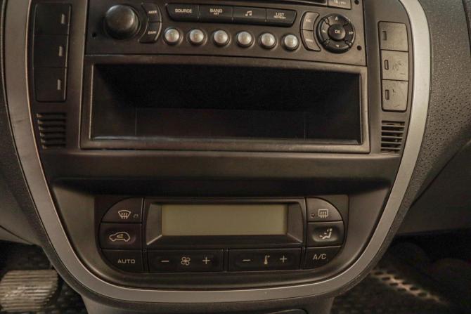 Citroen C3 I Рестайлинг с пробегом 2006 года, цена 369 000 рублей, 115000 км, хэтчбек, Автокод Объявления