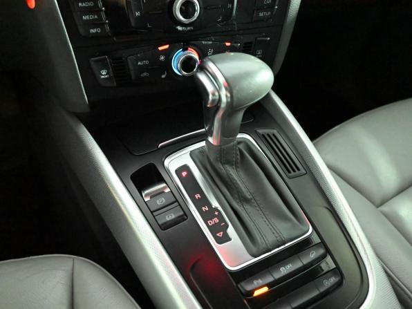 Audi Q5 I (8R) Рестайлинг с пробегом 2013 года, цена 2 000 000 рублей, 187595 км, внедорожник, Автокод Объявления