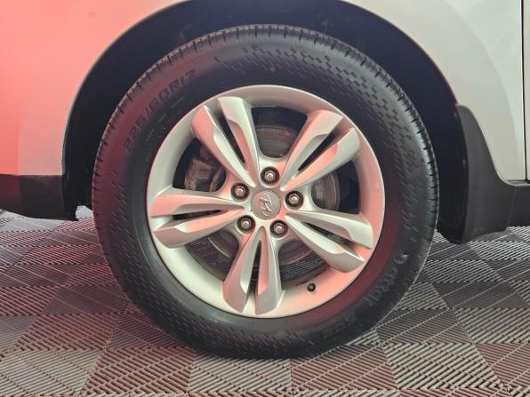 Hyundai ix35 I с пробегом 2012 года, цена 940 000 рублей, 248996 км, внедорожник, Автокод Объявления