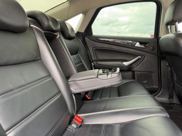 Ford Mondeo IV Рестайлинг с пробегом 2011 года, цена 880 000 рублей, 180700 км, седан, Автокод Объявления