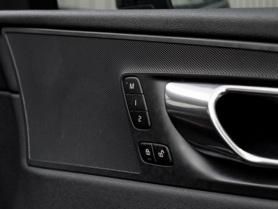 Volvo XC60 II Екатеринбург  - изображение 30