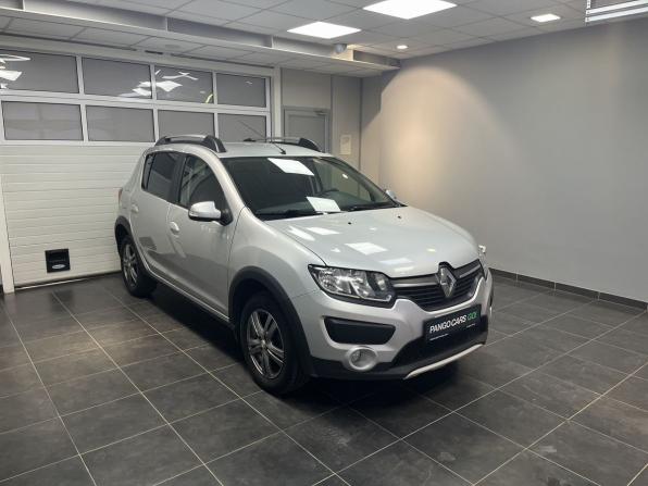 Renault Sandero II с пробегом 2016 года, цена 1 050 000 рублей, 121859 км, хэтчбек, Автокод Объявления