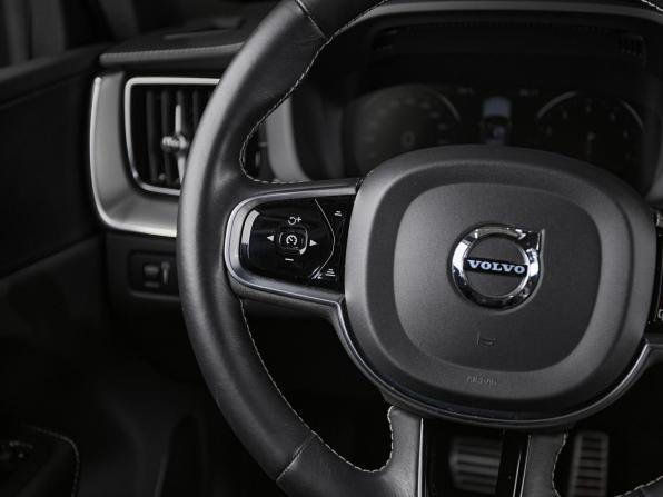 Новый Volvo XC60 II 2020 года, цена 3 766 000 рублей, внедорожник, Автокод Объявления