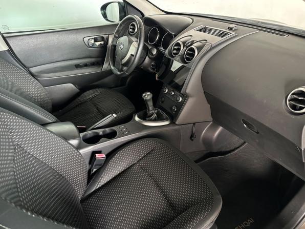 Nissan Qashqai I с пробегом 2009 года, цена 680 000 рублей, 327905 км, внедорожник, Автокод Объявления