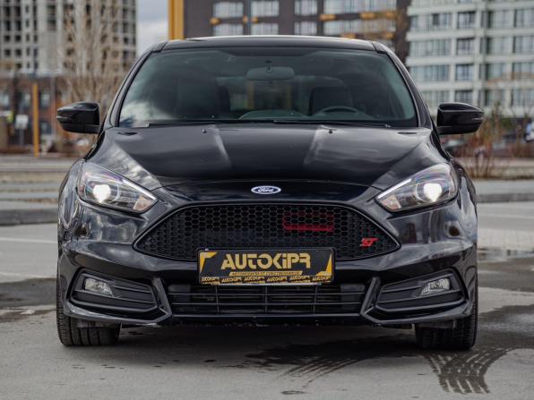 Ford Focus ST III Рестайлинг с пробегом 2018 года, цена 1 875 000 рублей, 16500 км, хэтчбек, Автокод Объявления
