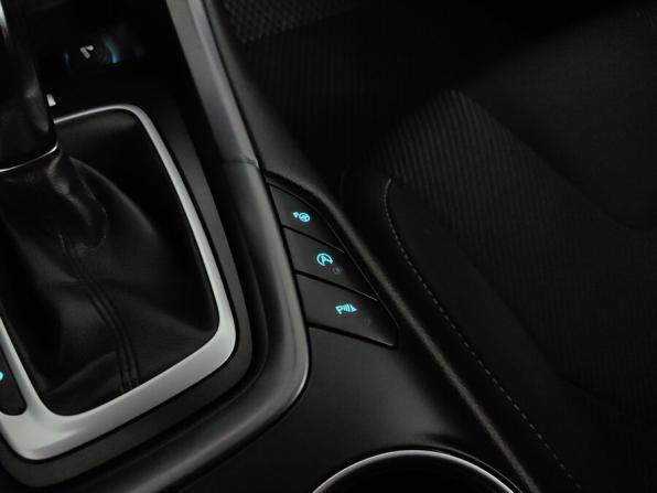 Ford Mondeo V с пробегом 2018 года, цена 1 449 000 рублей, 274000 км, универсал, Автокод Объявления