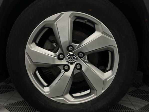 Toyota RAV4 V (XA50) с пробегом 2021 года, цена 3 599 000 рублей, 78280 км, внедорожник, Автокод Объявления