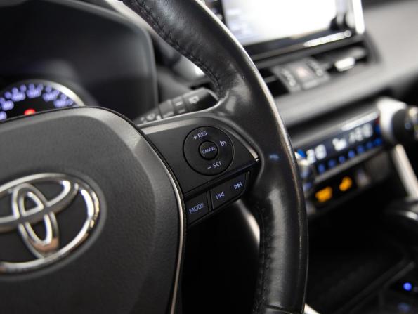 Toyota RAV4 V (XA50) с пробегом 2019 года, цена 3 099 000 рублей, 119097 км, внедорожник, Автокод Объявления