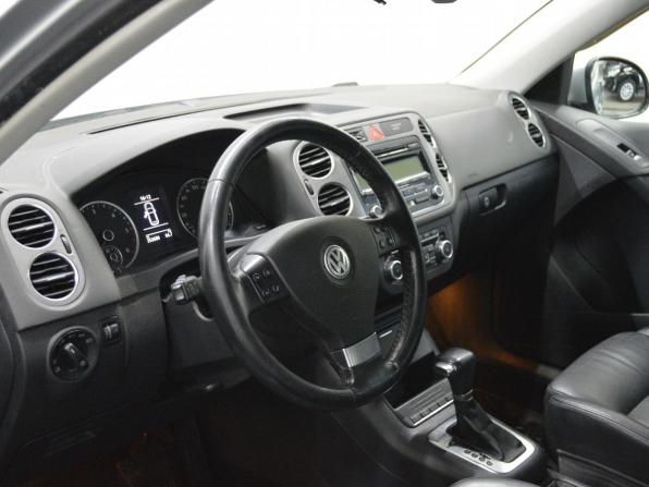 Volkswagen Tiguan I с пробегом 2010 года, цена 800 000 рублей, 252688 км, внедорожник, Автокод Объявления