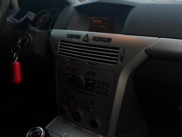 Opel Astra H Рестайлинг с пробегом 2012 года, цена 549 000 рублей, 172933 км, хэтчбек, Автокод Объявления