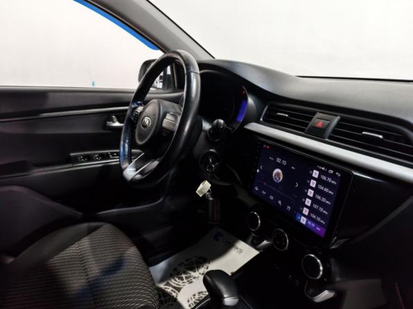 Kia Rio IV с пробегом 2018 года, цена 1 382 000 рублей, 98860 км, седан, Автокод Объявления