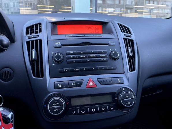 Kia Ceed I с пробегом 2009 года, цена 750 000 рублей, 182514 км, универсал, Автокод Объявления